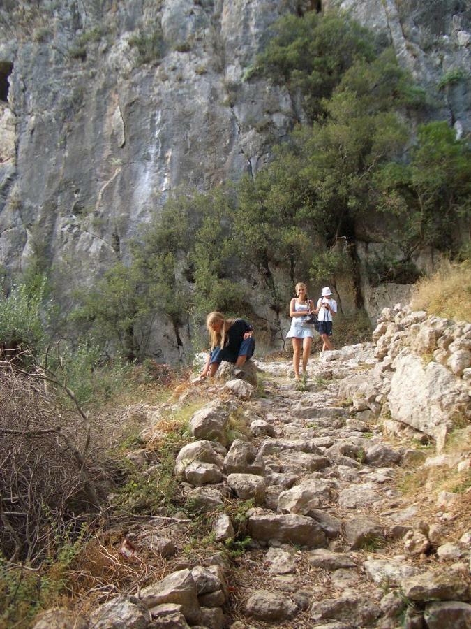 Archontiko Kourkoulos Makrades Luaran gambar